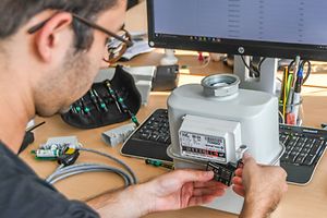 Montage eines digitalen Moduls